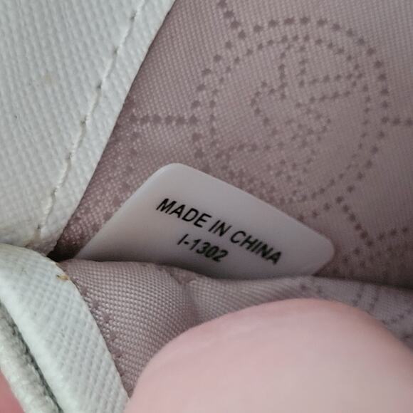 Michael Kors Jet Set Signature Zip Around Bifold Wallet Tan/Cream 8 Card Slots - Picture 9 of 13